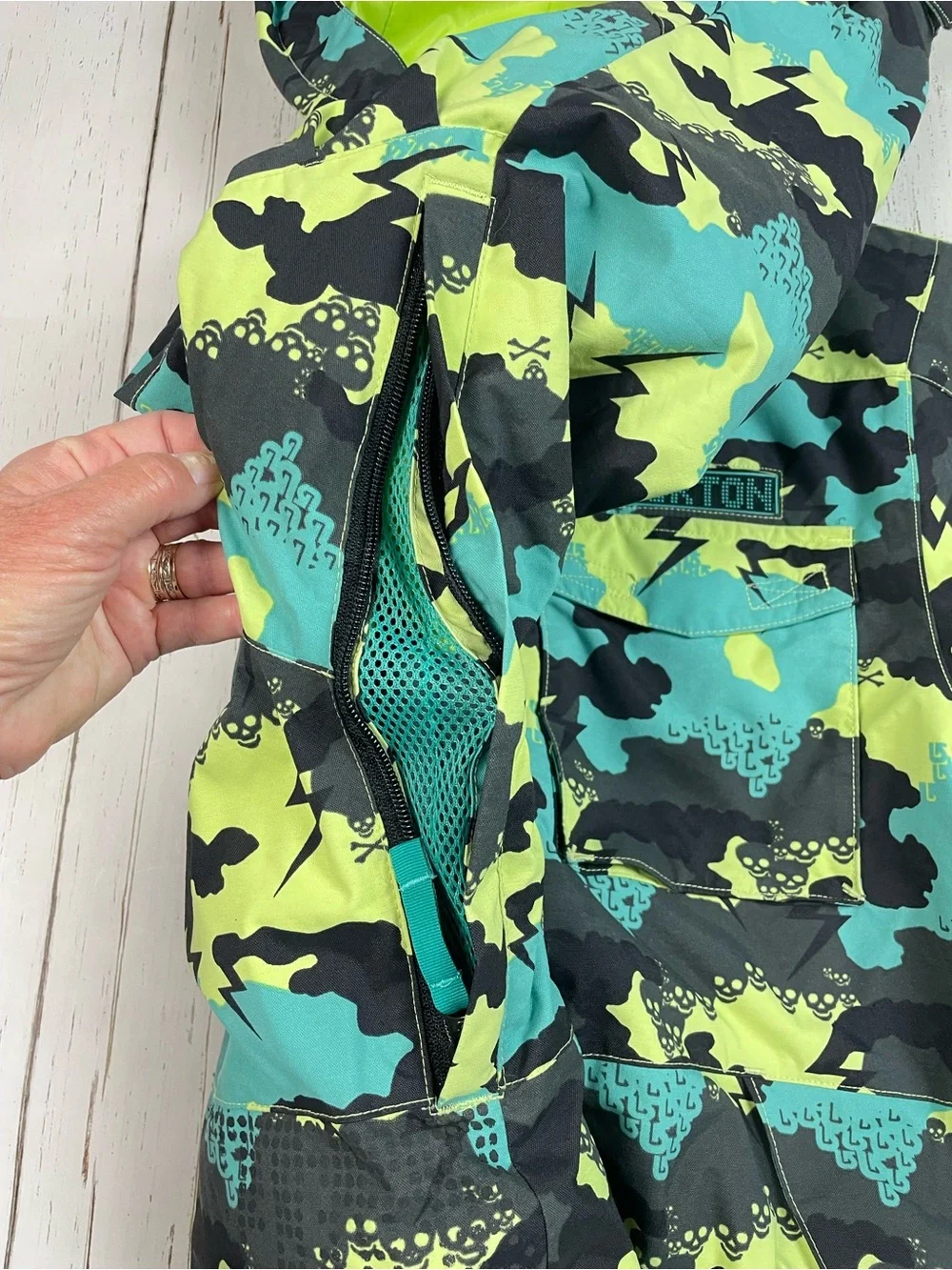 Burton Snowboard/Ski Jacket
